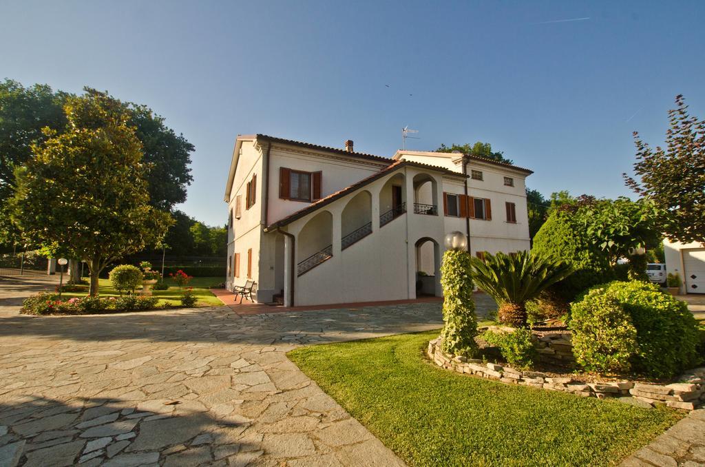 La Coccinella Bed & Breakfast Iesi Luaran gambar